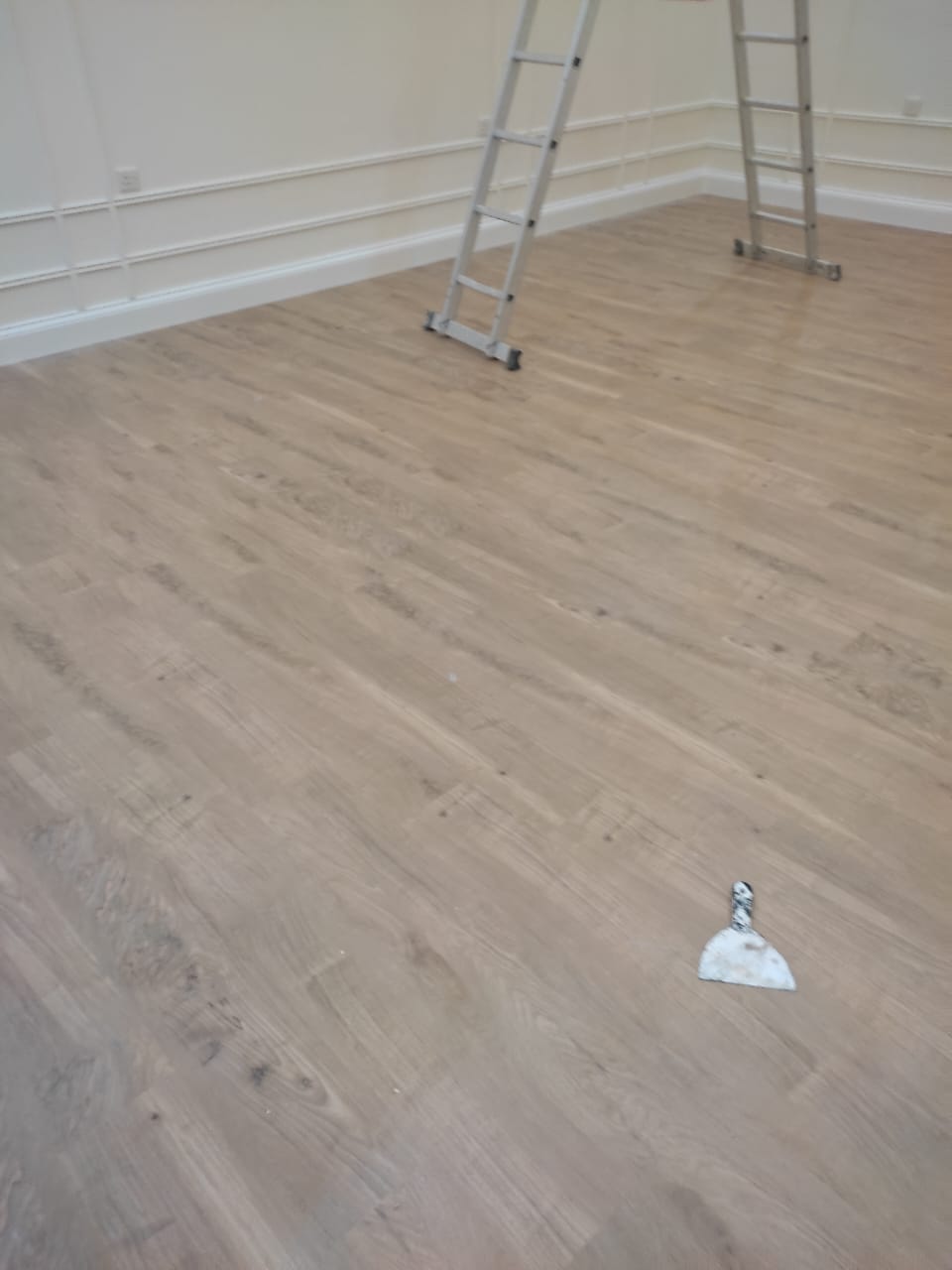 We Lay Vinyl Flooring